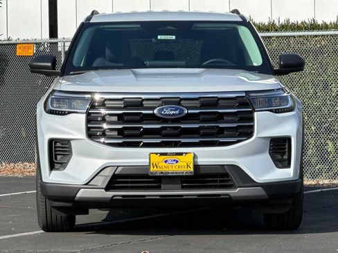 New 2026 Ford Explorer Active AWD/4WD image 6