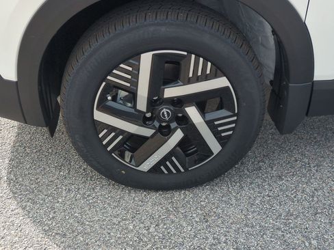 New 2026 Nissan Kicks SV FWD image 11