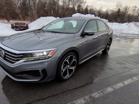 Used 2021 Volkswagen Passat 2.0T R-Line image 5