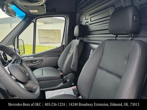 New 2026 Mercedes-Benz Sprinter 2500 image 8