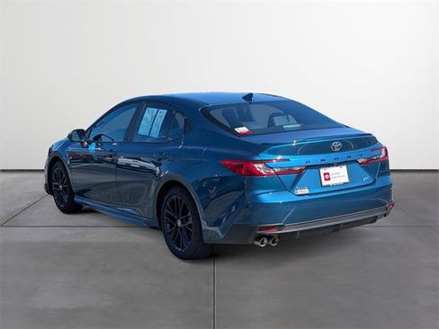 Certified 2025 Toyota Camry SE image 4