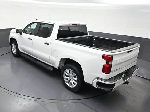 Used 2020 Chevrolet Silverado 1500 Custom w/ Custom Value Package RWD image 17