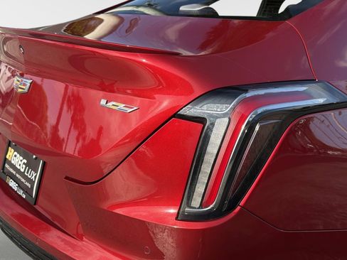 Used 2022 Cadillac CT4 V w/ Technology Package image 18