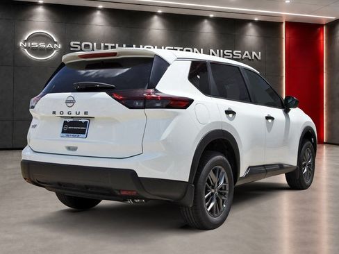 New 2026 Nissan Rogue S FWD image 4