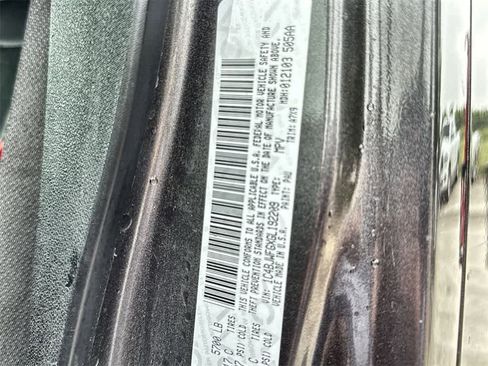 Used 2016 Jeep Wrangler Unlimited Rubicon w/ Connectivity Group image 17