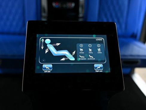 Used 2023 Mercedes-Benz Metris Passenger image 13