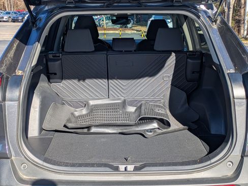 Used 2022 Toyota RAV4 XLE image 24