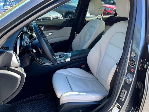 Used 2018 Mercedes-Benz C 300 Sedan image 8