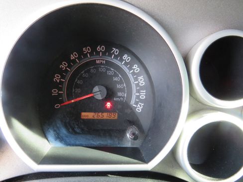 Used 2012 Toyota Tundra 2WD CrewMax w/ Tow Pkg image 11