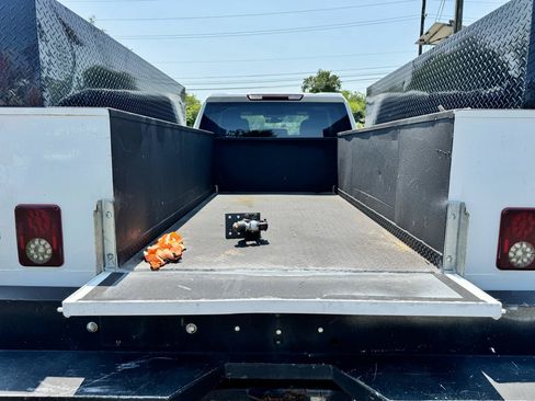 Used 2021 GMC Sierra 3500 4x4 Double Cab w/ Convenience Package image 7
