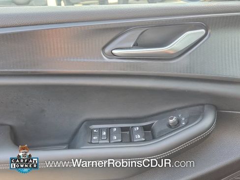 Used 2025 Jeep Grand Cherokee L Altitude AWD/4WD image 32