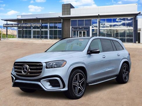 Used 2026 Mercedes-Benz GLS 450 4MATIC image 3