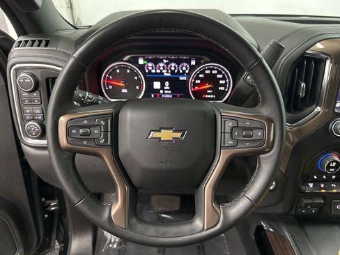 Used 2023 Chevrolet Silverado 2500 High Country w/ Z71 Off-Road Package image 16