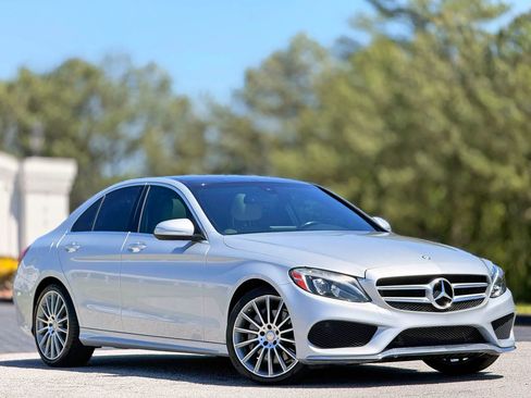 Used 2015 Mercedes-Benz C 300 4MATIC Sedan image 5