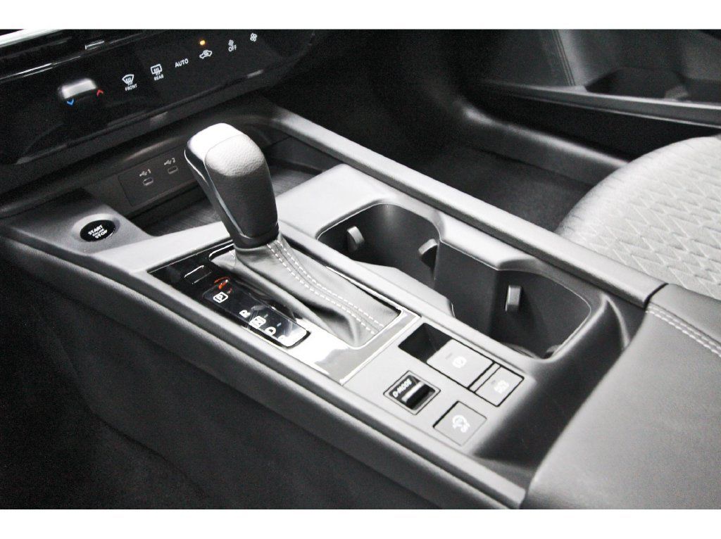 New 2026 Nissan Sentra SV w/ Floor Mat Package FWD image 27
