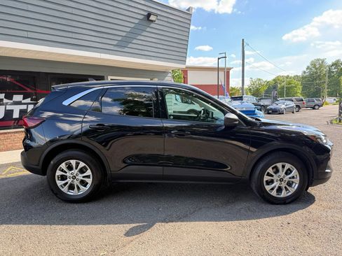 Used 2023 Ford Escape Active AWD/4WD image 7