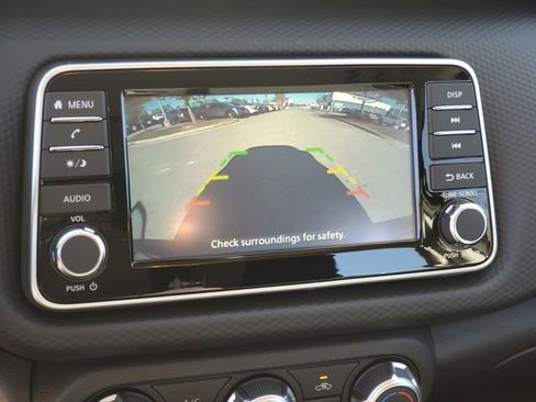 Certified 2025 Nissan Kicks Play S image 28