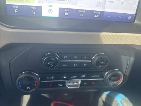 Used 2023 Ford Bronco Wildtrak image 17