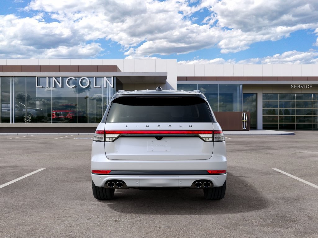 New 2027 Lincoln Aviator Black Label w/ Black Label Special Edition AWD/4WD image 7