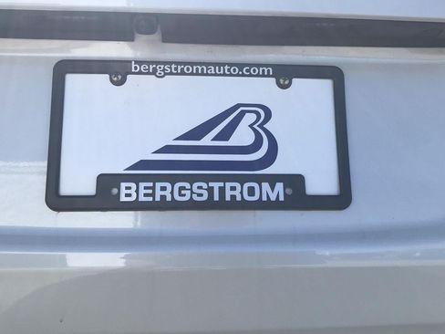 Used 2025 Subaru Forester Premium w/ Convenience Package #1 AWD/4WD image 19