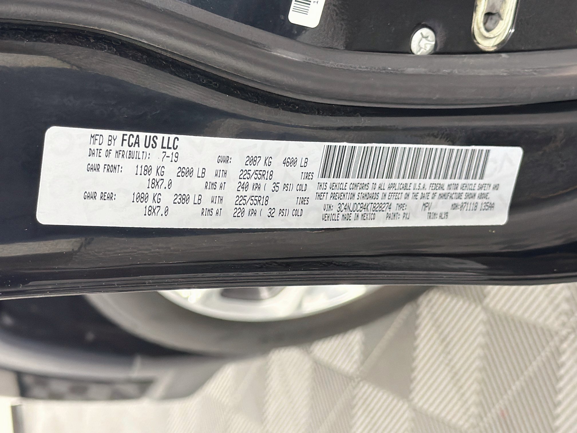 Used 2019 Jeep Compass Limited w/ Safety & Security Group AWD/4WD image 12