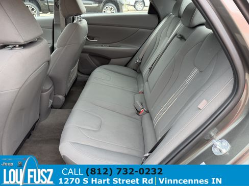 Used 2025 Hyundai Elantra SEL FWD image 9