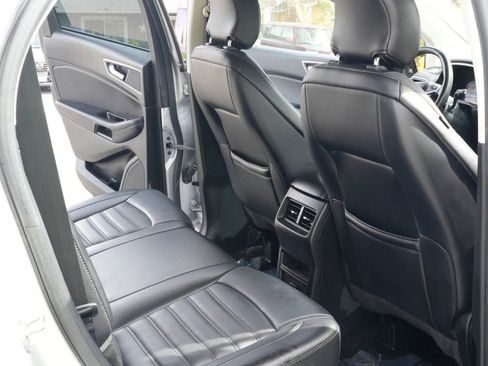 Used 2018 Ford Edge SEL image 13