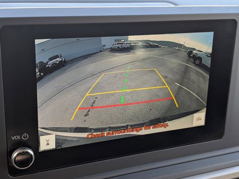 Used 2024 Toyota Tacoma SR image 23