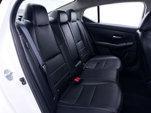 Used 2024 Nissan Sentra SR w/ SR Premium Package FWD image 34