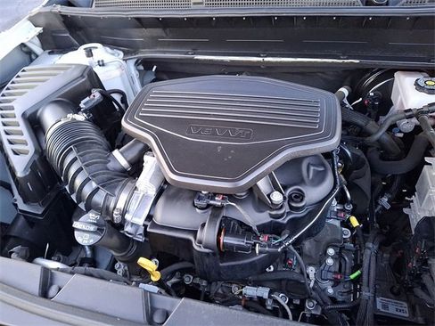 Certified 2022 GMC Acadia AT4 w/ Technology Package image 29