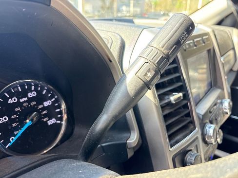 Used 2021 Ford F350 Lariat w/ Lariat Value Package image 20