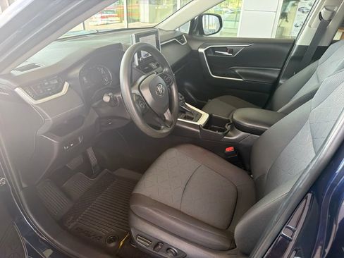 Certified 2025 Toyota RAV4 XLE AWD/4WD image 19