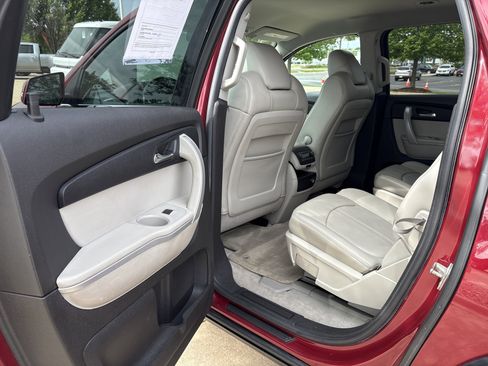 Used 2010 GMC Acadia SLT FWD image 15