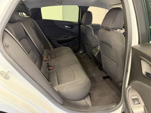 Used 2020 Chevrolet Malibu LS image 41
