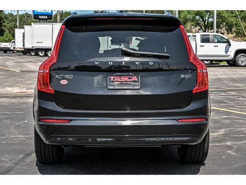 Used 2023 Volvo XC90 B5 Core w/ Climate Package AWD/4WD image 9