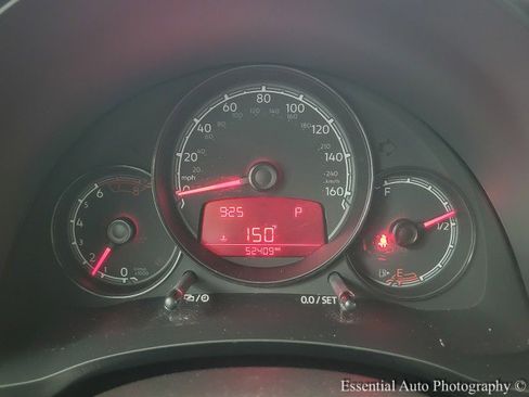 Used 2017 Volkswagen Beetle 1.8T S image 13