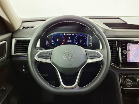 Used 2021 Volkswagen Atlas SEL AWD/4WD image 16