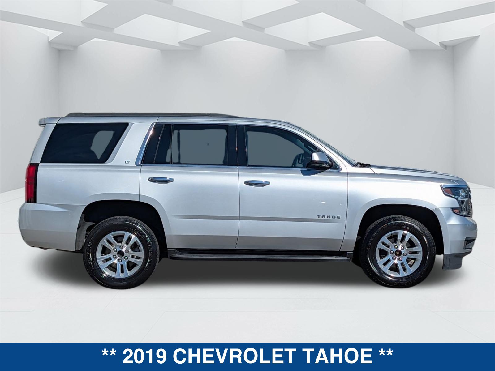 Used 2019 Chevrolet Tahoe LT AWD/4WD image 4
