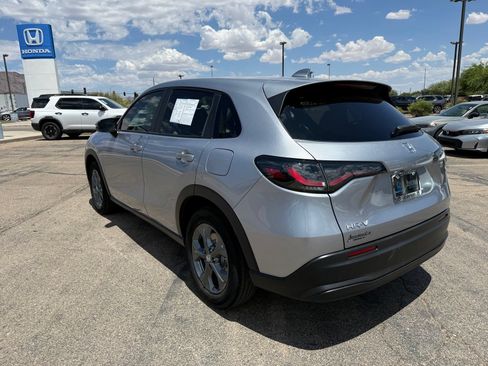 Used 2026 Honda HR-V LX image 9
