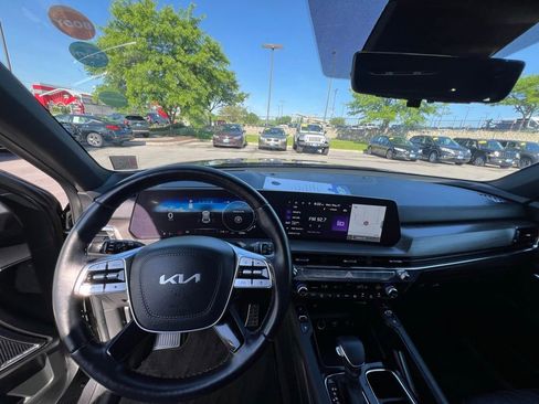 Used 2023 Kia Telluride AWD image 47
