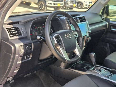 Used 2022 Toyota 4Runner SR5 Premium w/ Moonroof Package RWD image 12