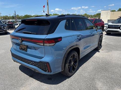 New 2026 Volkswagen Tiguan SE R-Line FWD image 5