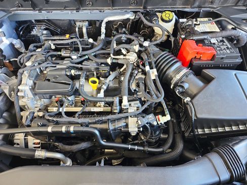 Certified 2022 Ford Escape S image 28