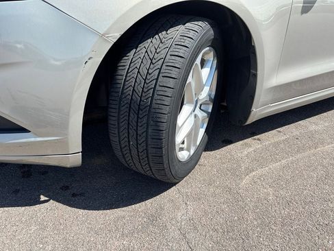 Used 2015 Ford Fusion SE FWD image 10