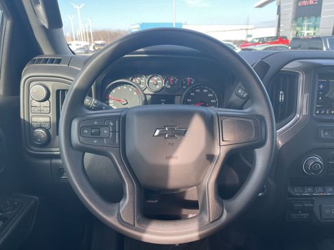 Used 2025 Chevrolet Silverado 1500 Custom Trail Boss w/ Turbomax Blackout Package image 17