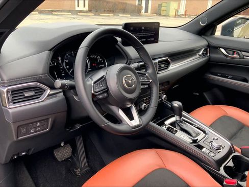 Certified 2025 MAZDA CX-5 Carbon Edition image 17