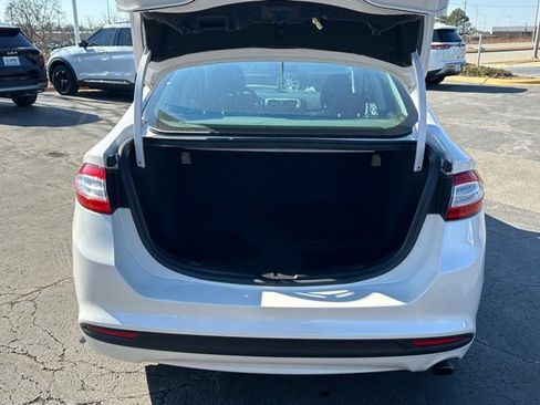 Used 2014 Ford Fusion SE image 14