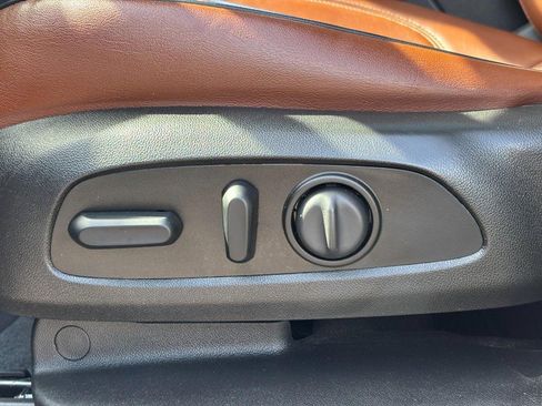 Used 2019 Chevrolet Traverse High Country image 16