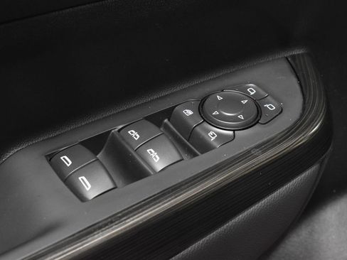 Used 2023 GMC Acadia SLT w/ Preferred Package image 12