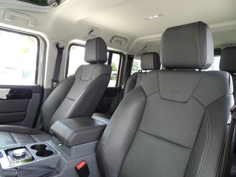Used 2024 INEOS Grenadier AWD/4WD image 12